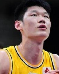 澳洲幸运10-广厦公布胡金秋伤情：右侧胫骨挫伤&amp;软组织损伤